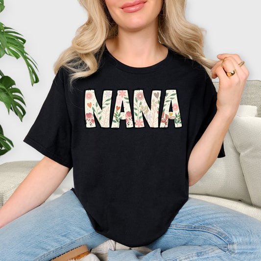Floral NANA T-Shirt – Cute Flower Letter Grandma Gift Tee