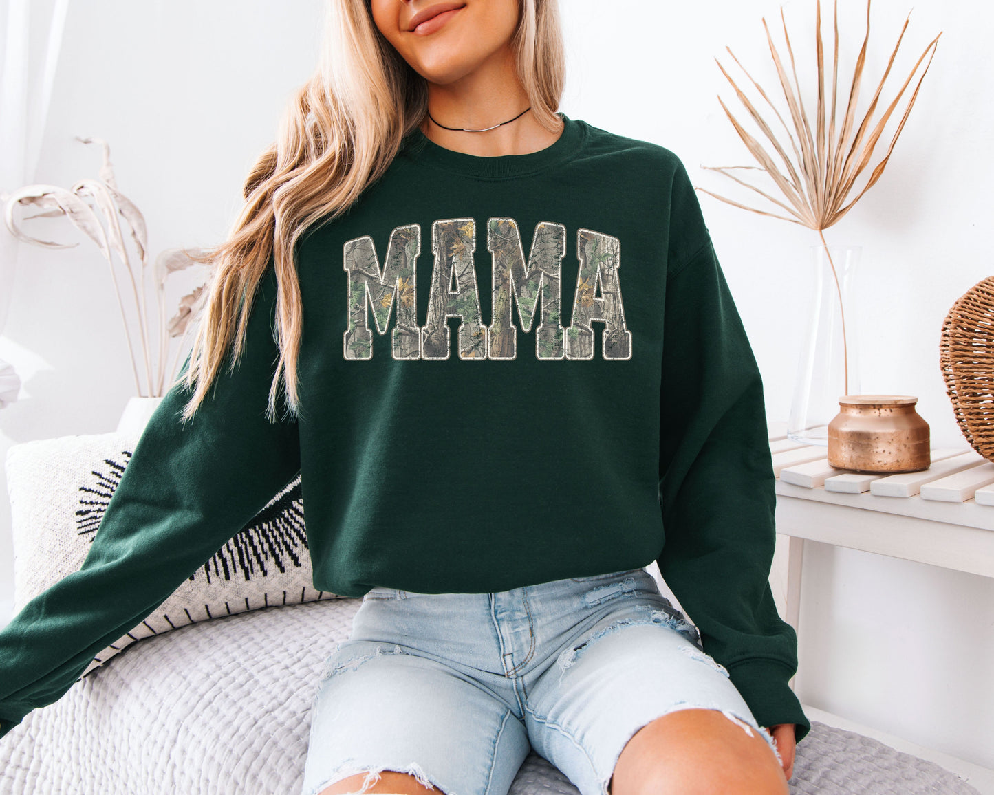 Mama Camo Letter Sweatshirt – Cozy Mom Life Graphic Pullover