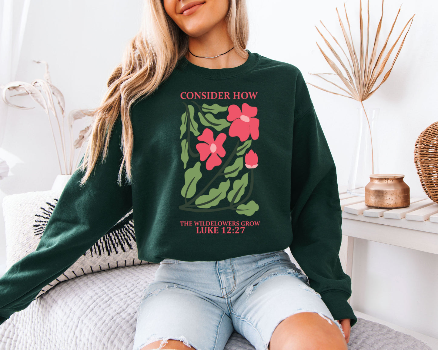 Consider the Wildflowers Grow Sweatshirt – Luke 12:27 Floral Christian Crewneck, Vintage Botanical Bible Verse Sweater, Cottagecore Flower Pullover, Cozy Gift for Her