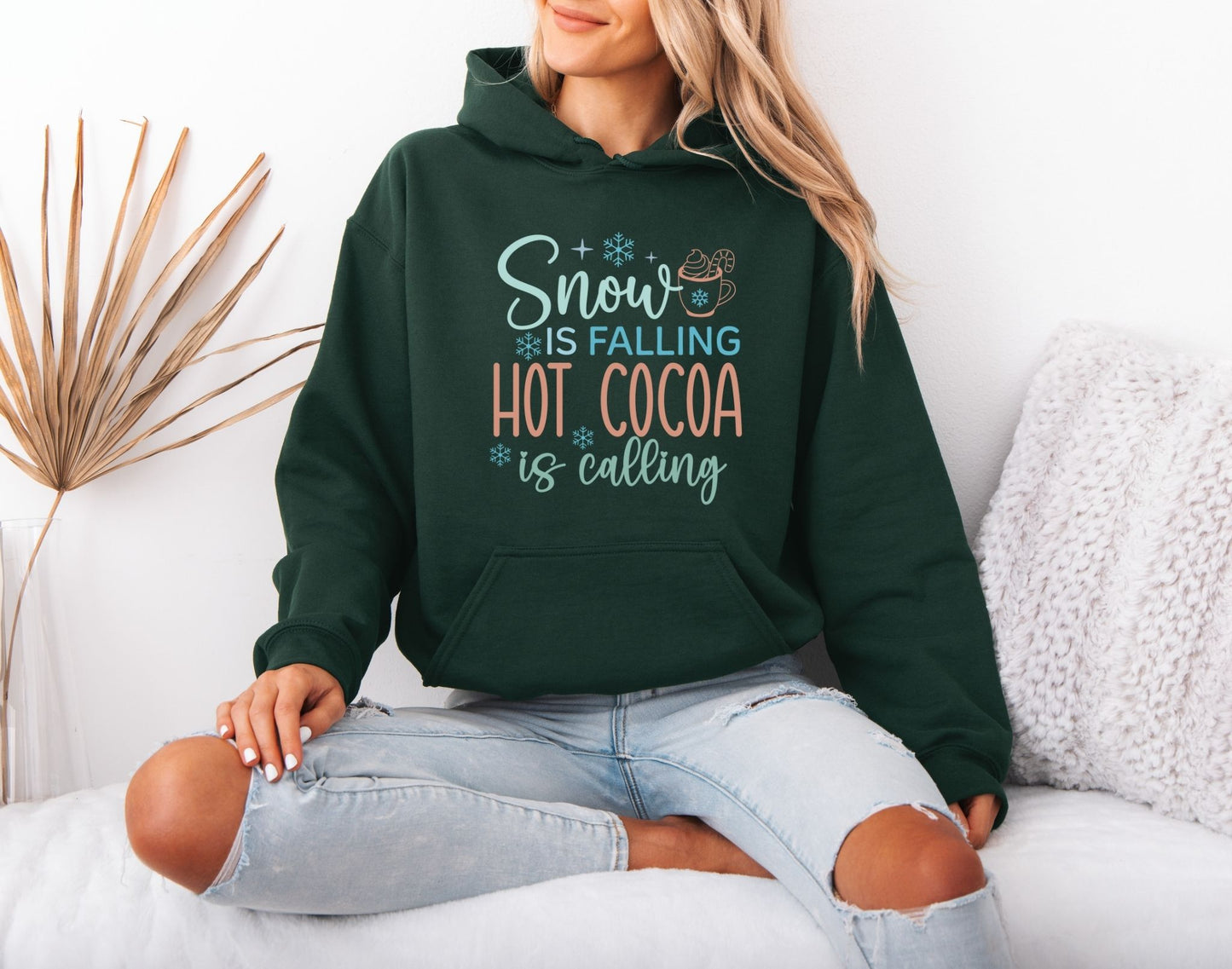 Winter Days Graphic Hoodie – Cozy Seasonal Look
