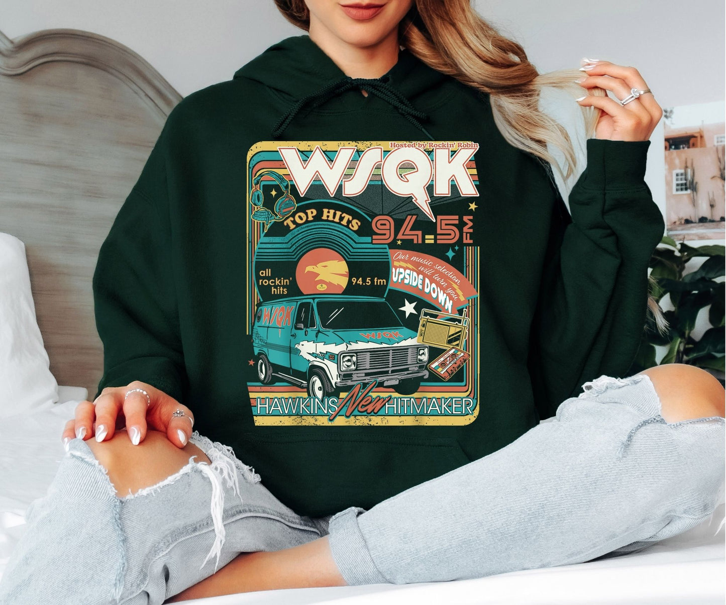 WSQK 94.5 FM Hawkins Hoodie – Stranger Things Inspired Retro Radio Hoodie, Vintage 80s Van Graphic, Unisex Cozy Sweatshirt