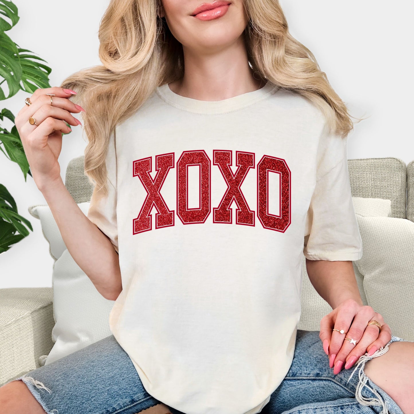 XOXO Glitter Red Varsity Shirt - Valentine’s Day T-Shirt, Sparkling Love Statement Tee, Cute Romantic Gift for Her, Glamorous XOXO Holiday Jumper