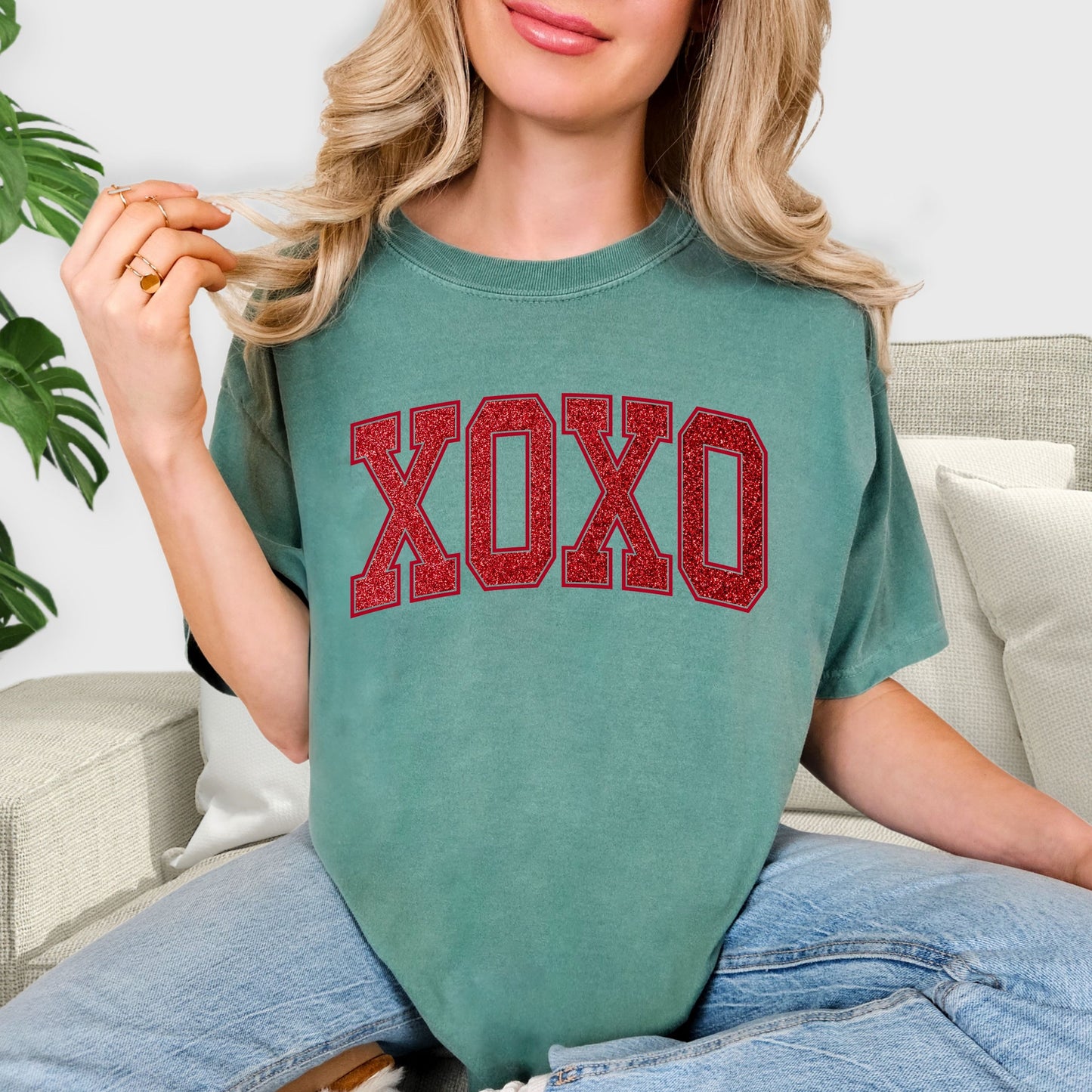 XOXO Glitter Red Varsity Shirt - Valentine’s Day T-Shirt, Sparkling Love Statement Tee, Cute Romantic Gift for Her, Glamorous XOXO Holiday Jumper