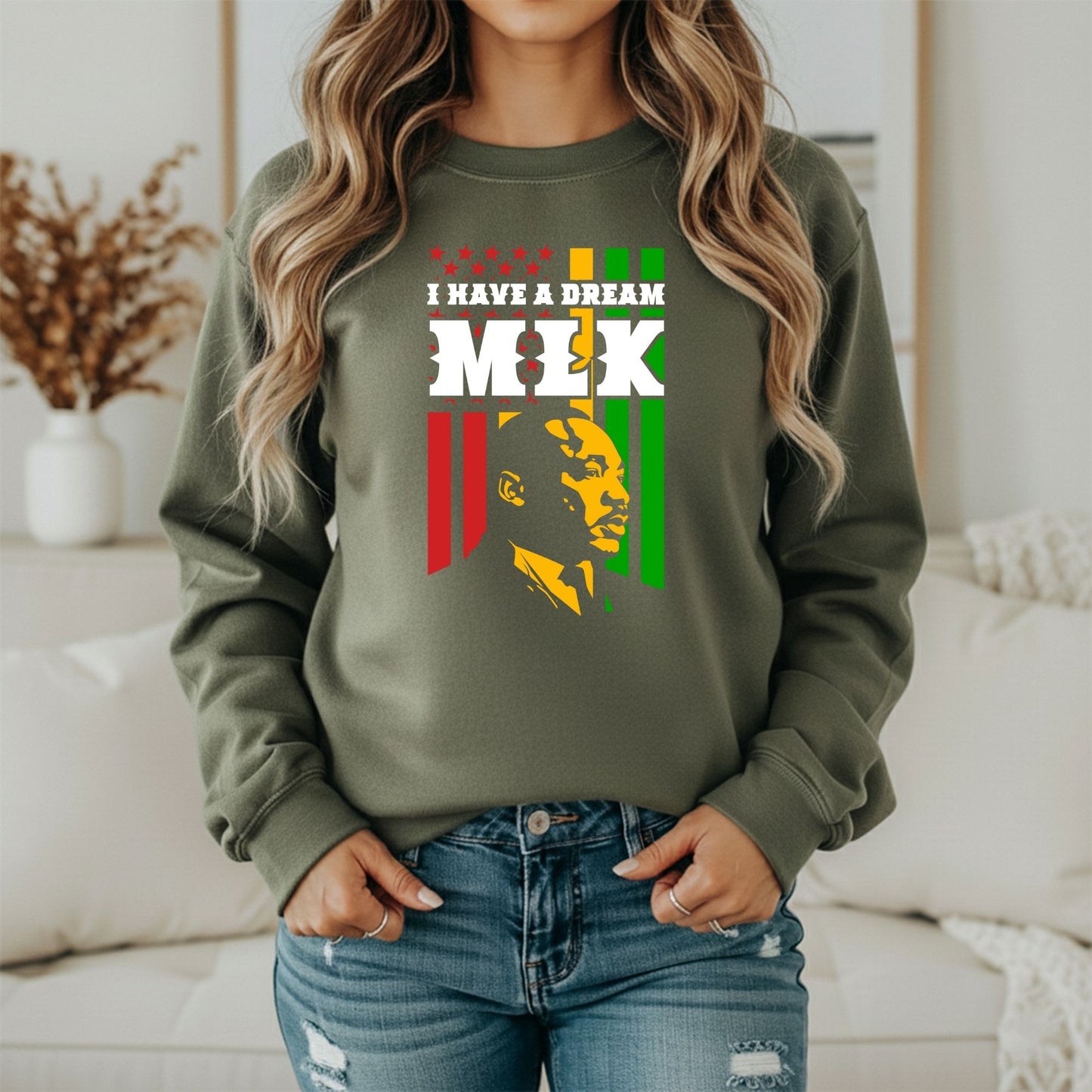 Martin Luther King Jr. Dream of Unity Sweatshirt – Iconic Rights Design