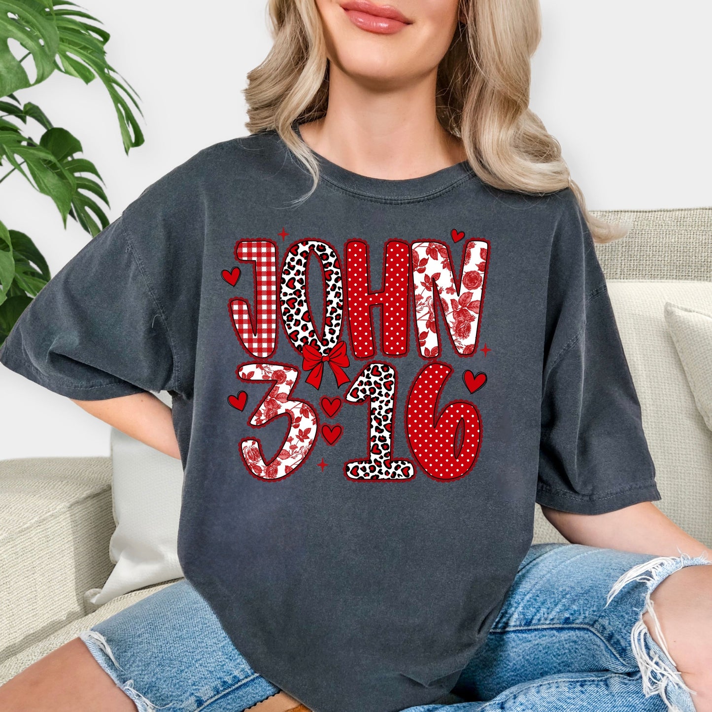 Valentine’s Day Kiss T-Shirt – Cute Love Graphic Tee