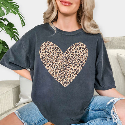 Valentine’s Day Gift T-Shirt – Love and Heart Theme