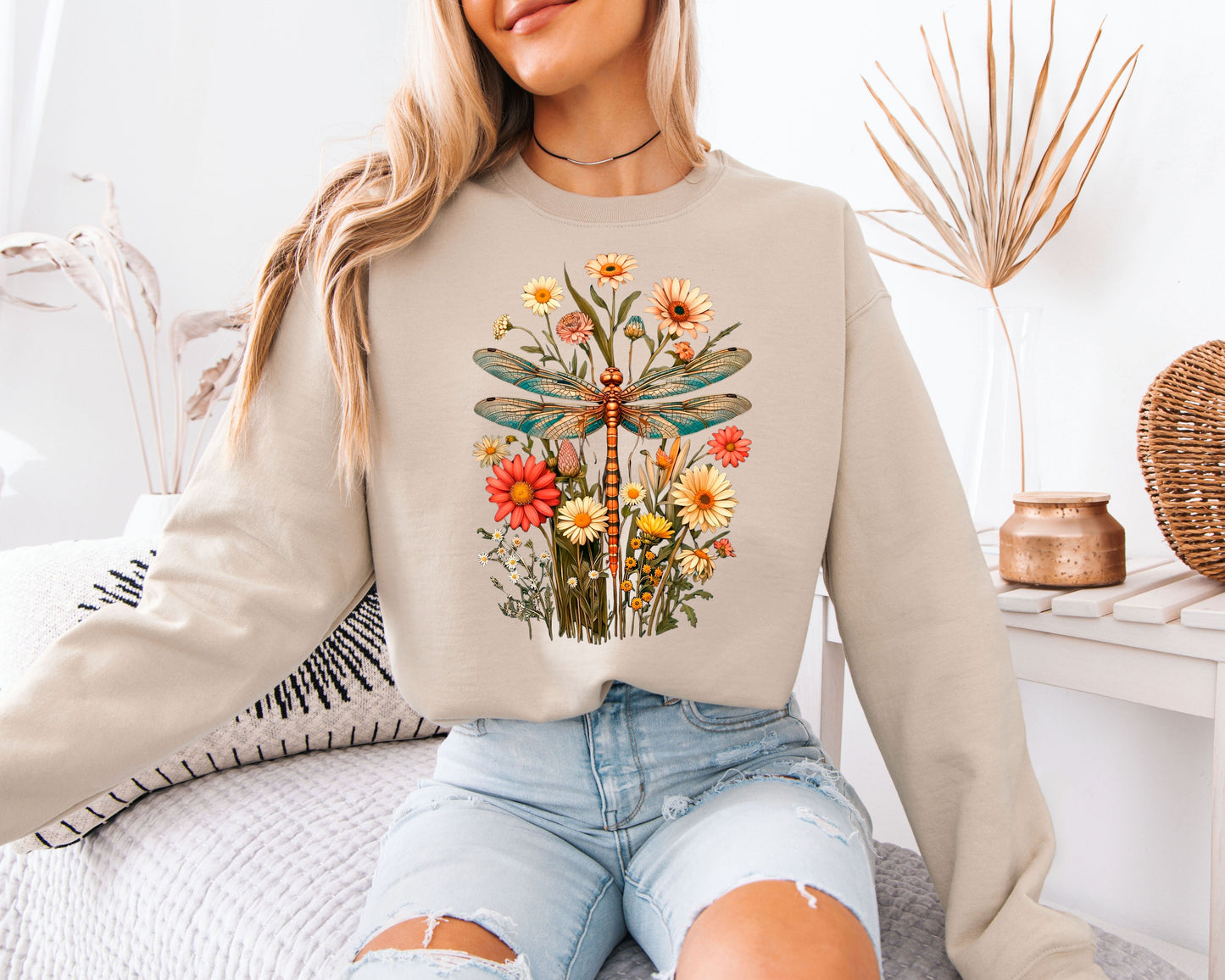 Retro Floral Sweatshirt, Colorful Flower Graphic Crewneck, Botanical Aesthetic Pullover, Cute Garden Inspired Cozy Top, Nature Lover Gift