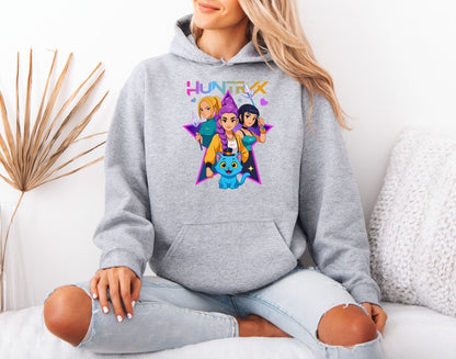 K-Pop Street Style Hoodie – Minimal Idol Aesthetic Design