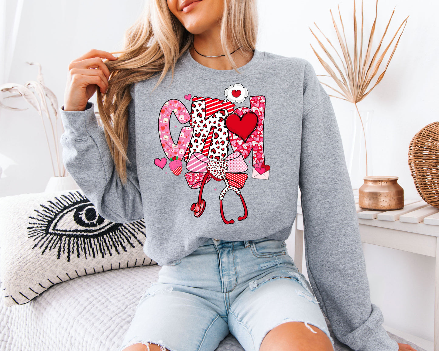 CNA Valentine’s Day Sweatshirt | Cute Nursing Stethoscope Crewneck | Heart Pattern Gift for Nurse