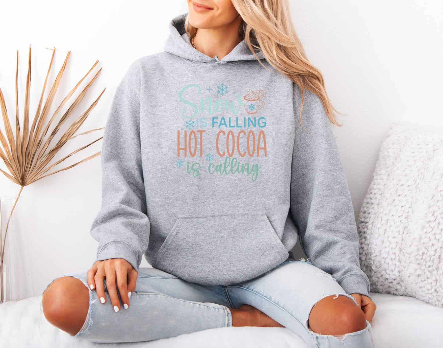 Winter Days Graphic Hoodie – Cozy Seasonal Look