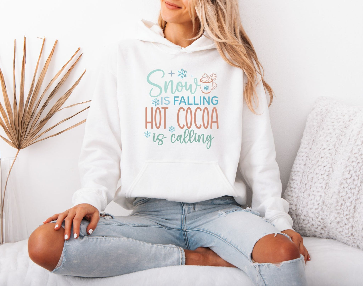 Winter Days Graphic Hoodie – Cozy Seasonal Look