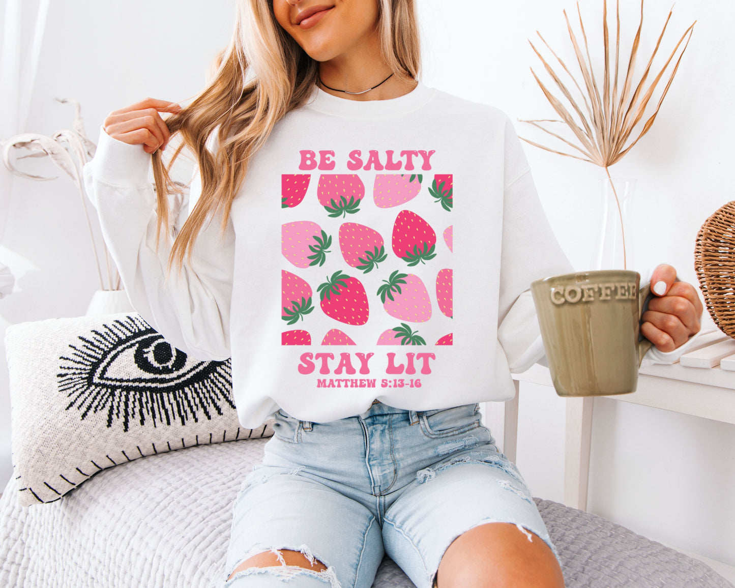 Be Salty Stay Lit Strawberry Graphic Sweatshirt – Faith-Inspired Aesthetic Unisex Pullover, Cute Retro Fruit Design