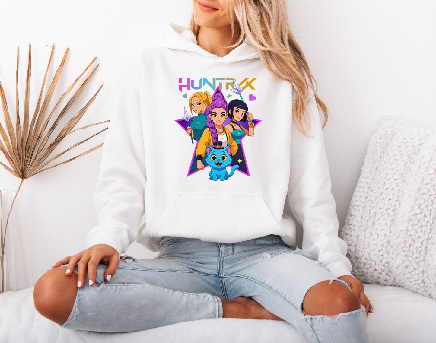 K-Pop Street Style Hoodie – Minimal Idol Aesthetic Design